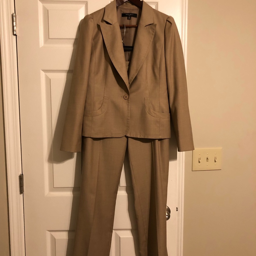 Nine West pant suit